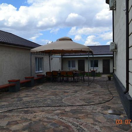 Family Hotel Балхаш Екстериор снимка