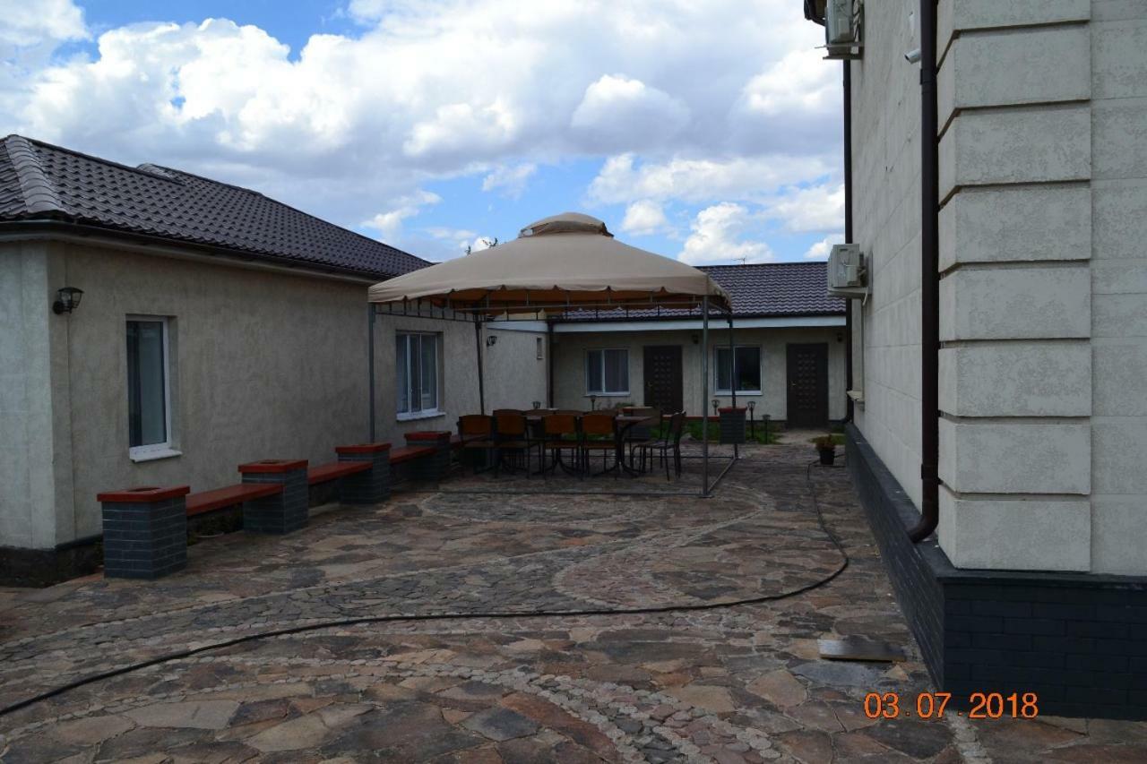 Family Hotel Балхаш Екстериор снимка