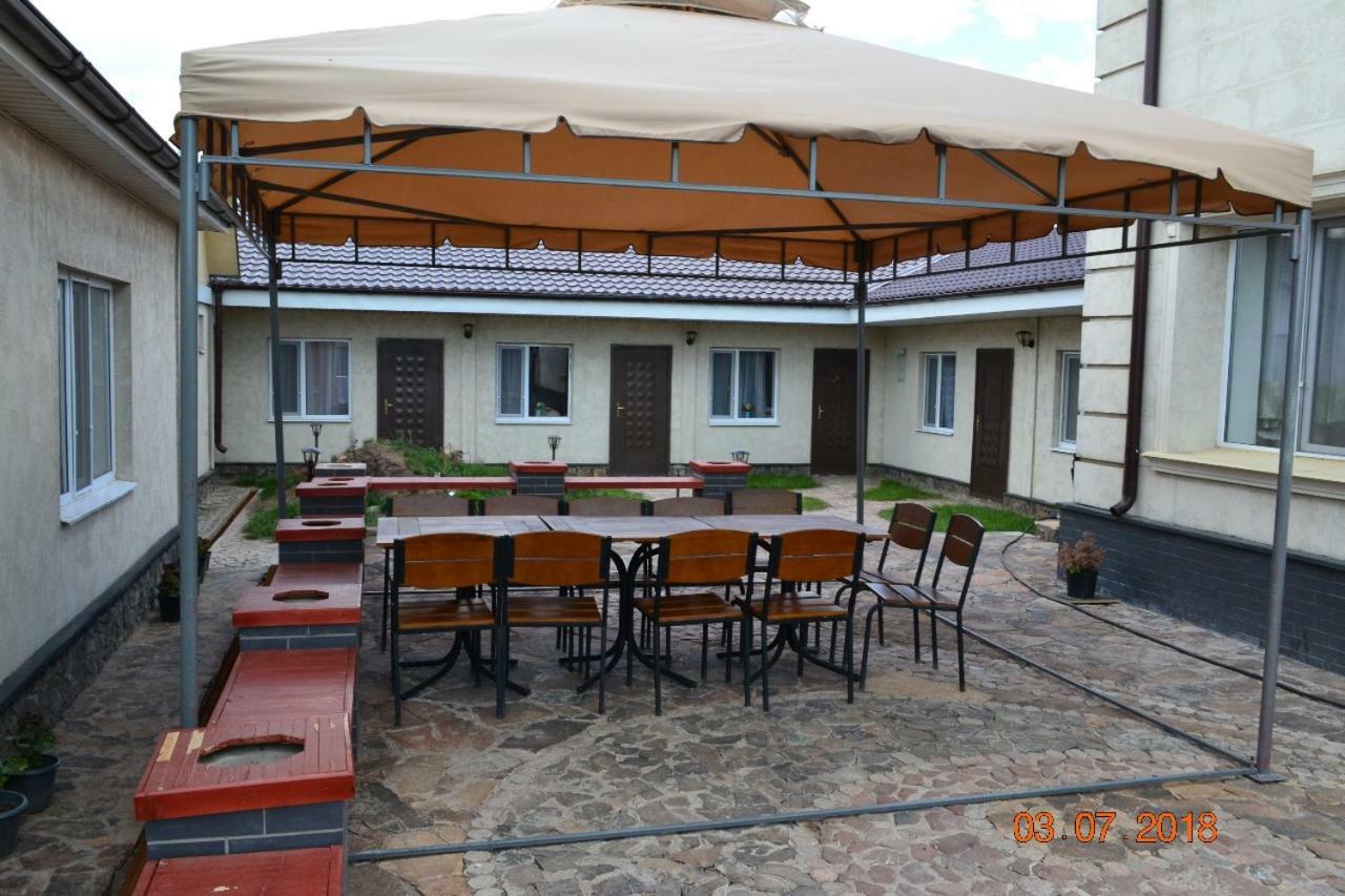 Family Hotel Балхаш Екстериор снимка